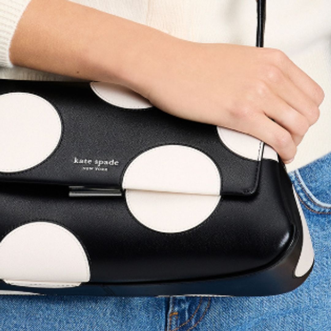 Kate Spade has a huge bag sale on right now and I couldn't believe my luck