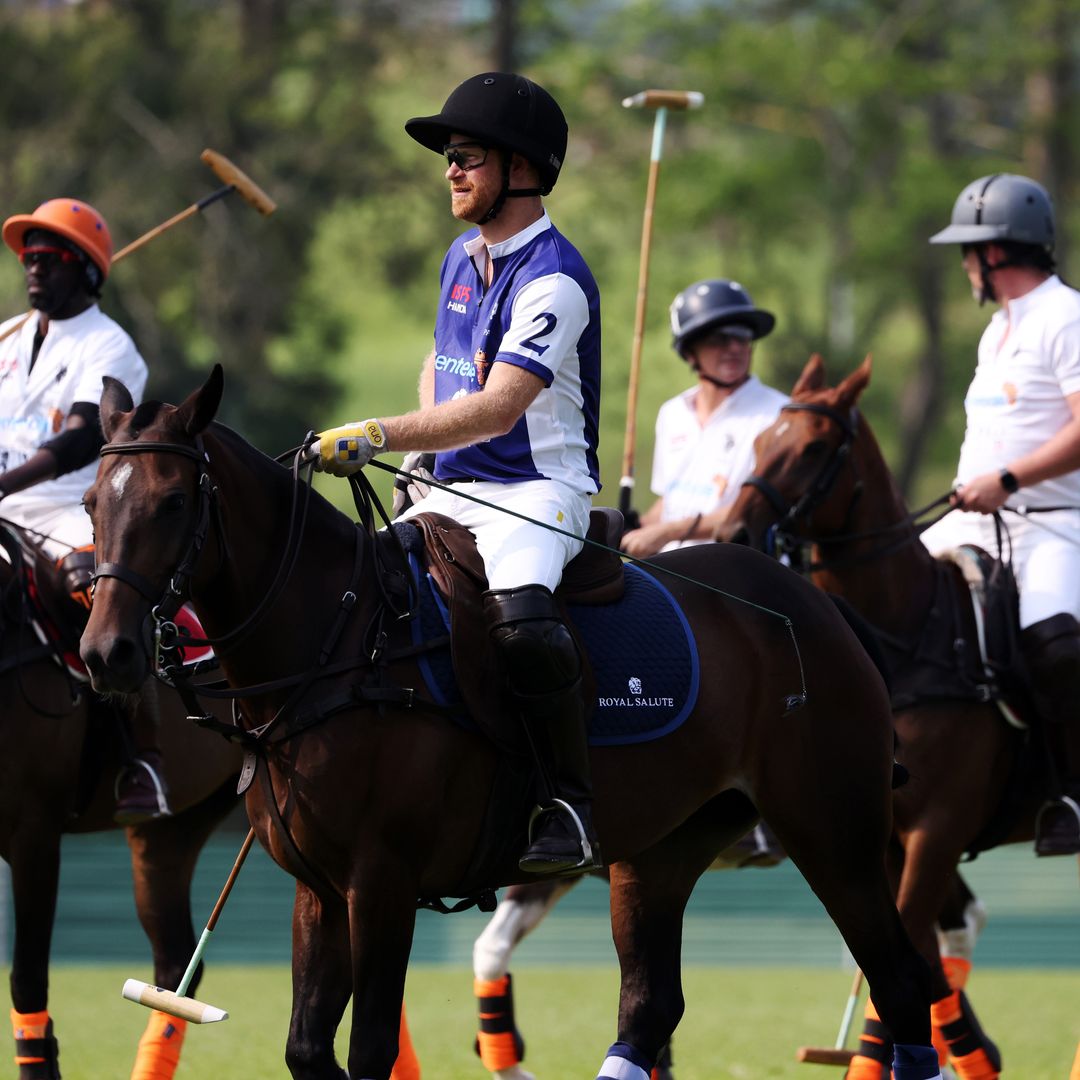 Prince William and Princess Kate share Christmas card, Harry and Meghan adapt romance book, and more