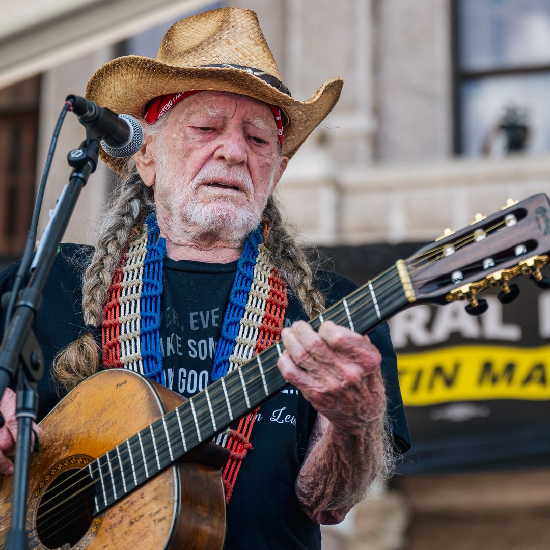 Willie Nelson, 92, praised for his 'great way to live'
