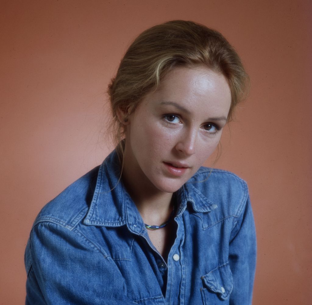 bonnie bedelia glamour shot blue shirt
