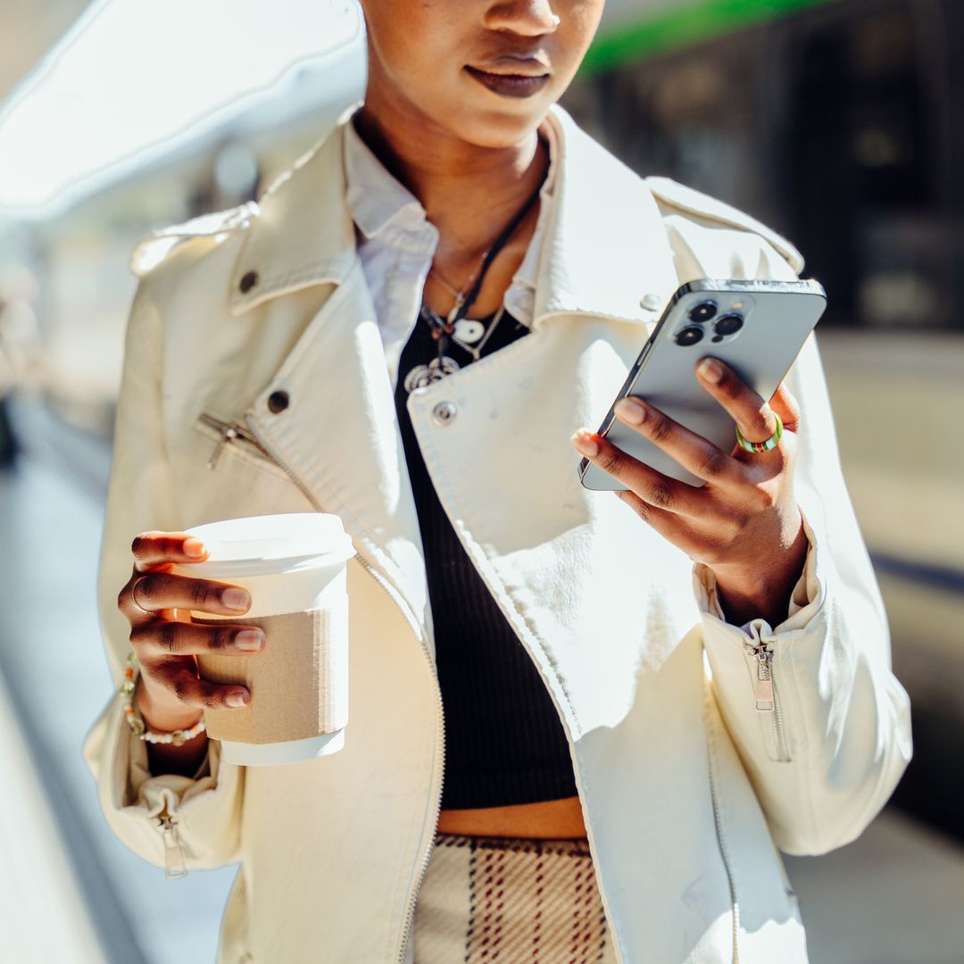 I commute 12+ hours a week - here’s everything I’d gift a fellow commuter to make their journey bearable